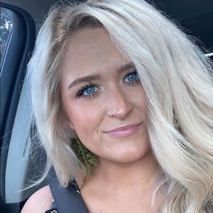 Meet your Posher, Kelsi